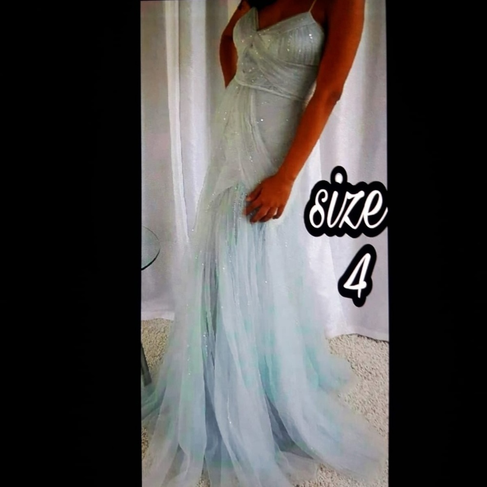 Hermoso traje.